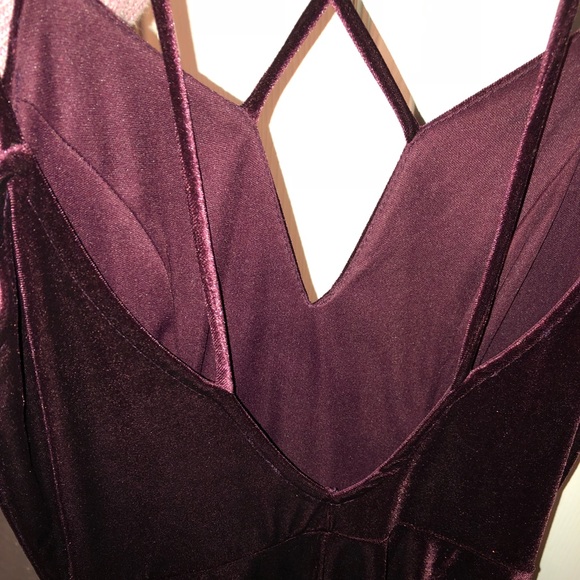 Windsor Burgundy Dress 💗 - Picture 7 of 8